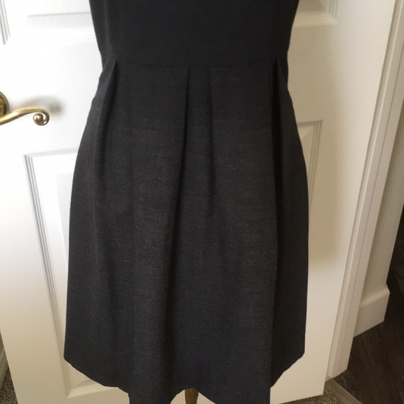 Final sale Theory size 2 wool blend charcoal gray dress. - Picture 5 of 12